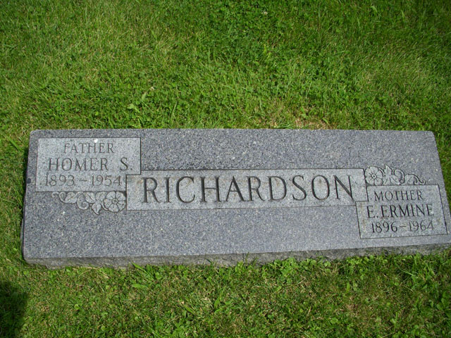 Richardson, Homer & Ella (Olin) tombstone